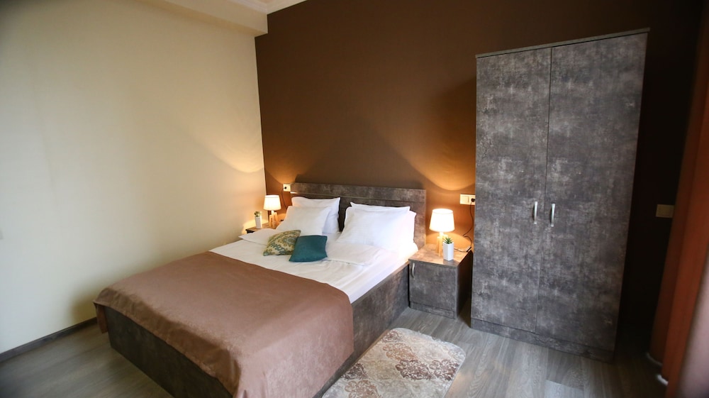 Nabadi Hotel 14/68