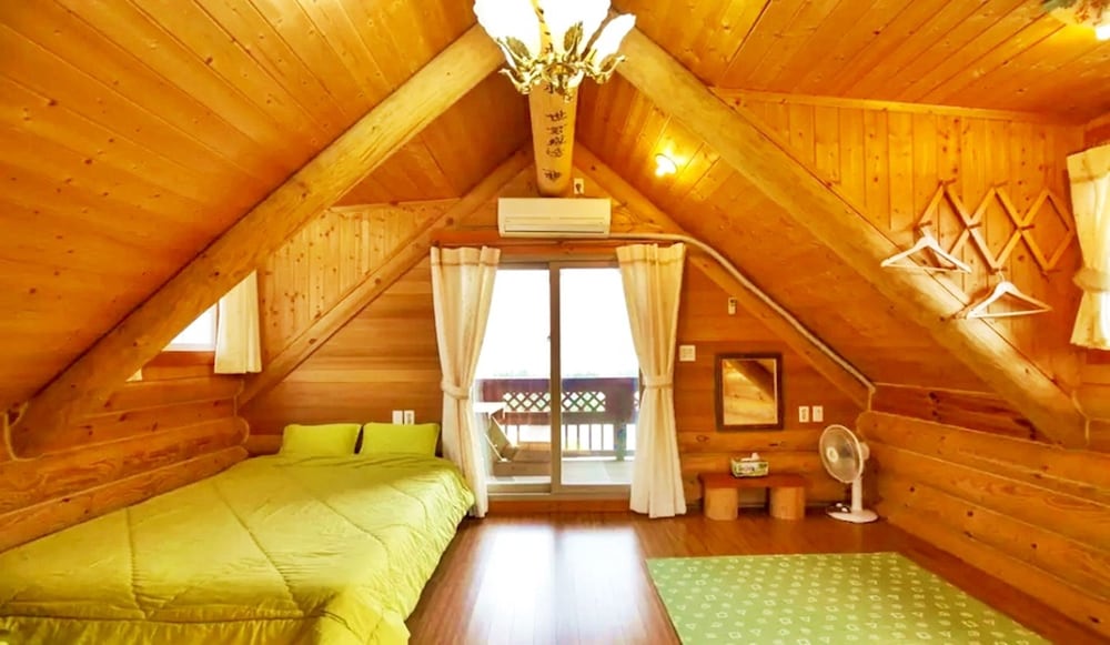 Jeju Jungmun Log Pension Resort 29/50
