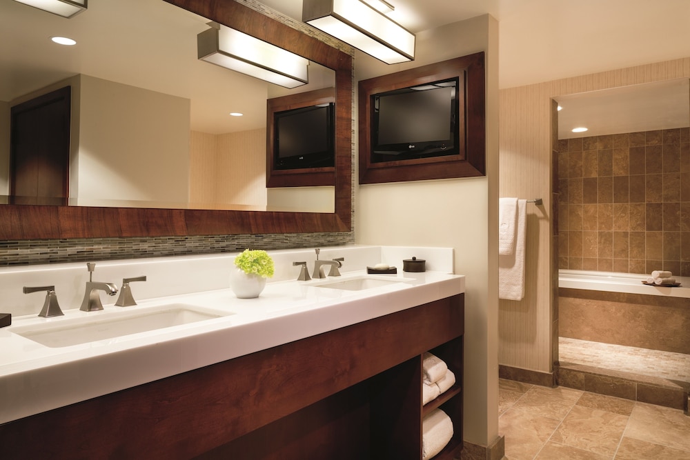 THE RITZ CARLTON RANCHO MIRAGE 12/68