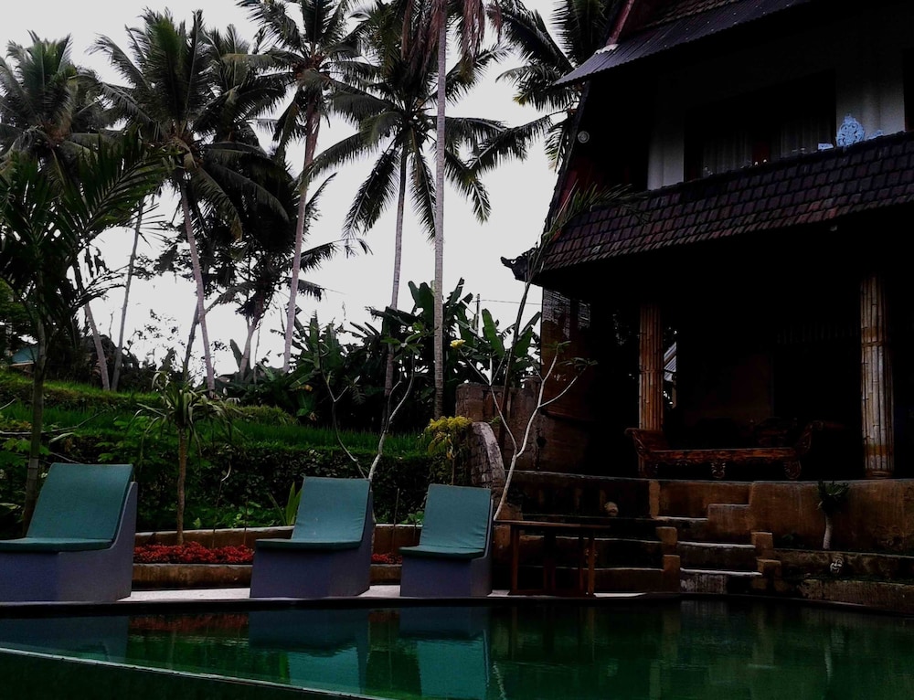 Junjungan Suite Villa 4/68