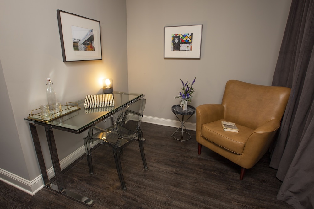 Wicker Park Inn 32/50