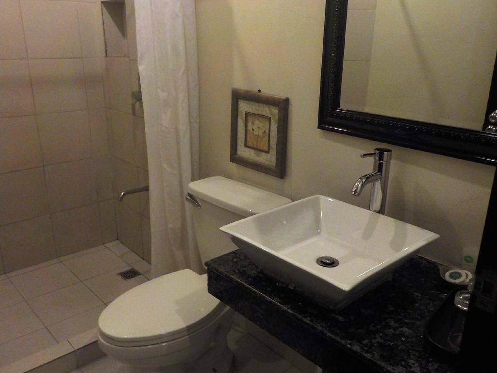 Urban Manor Hotel 44/48