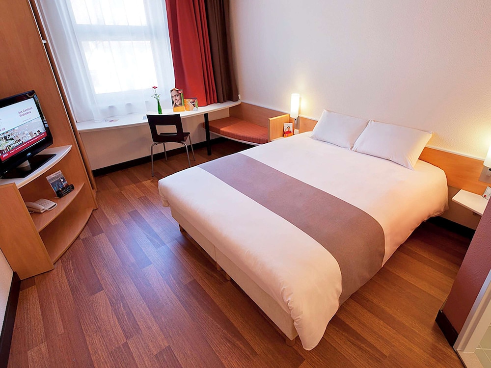 Ibis Bratislava Centrum Hotel 16/66