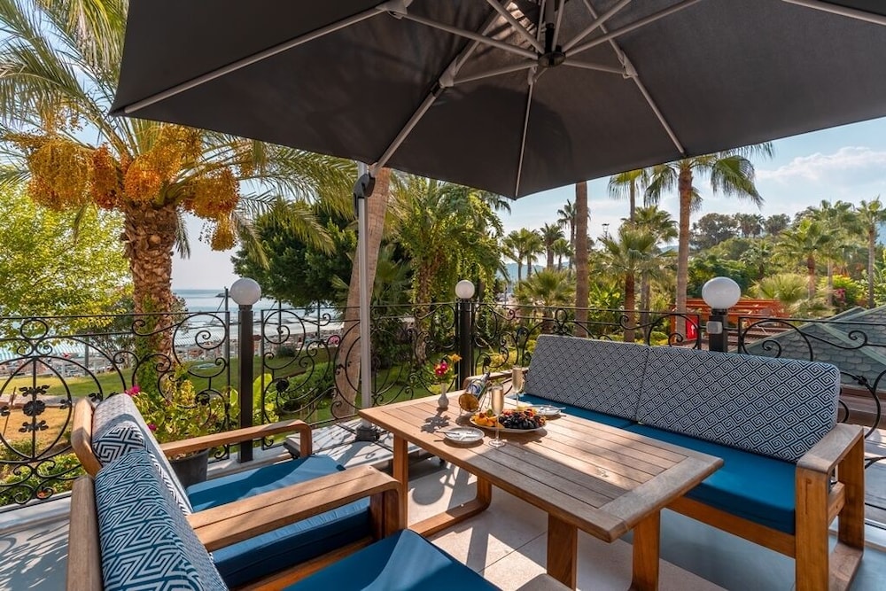 Lancora Beach Hotel 31/50