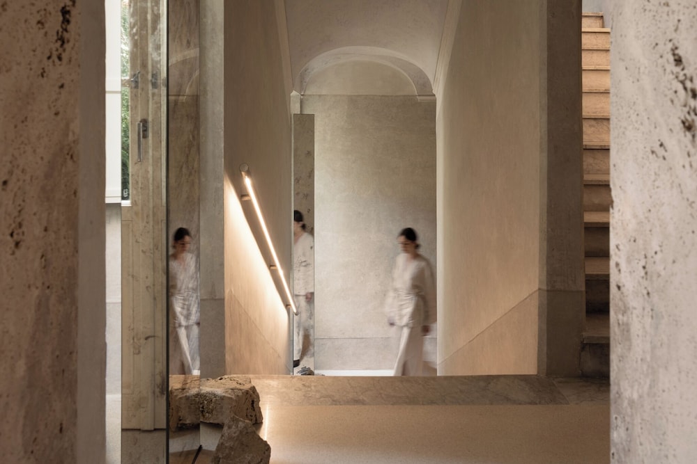 Nomos Hotel 29/31