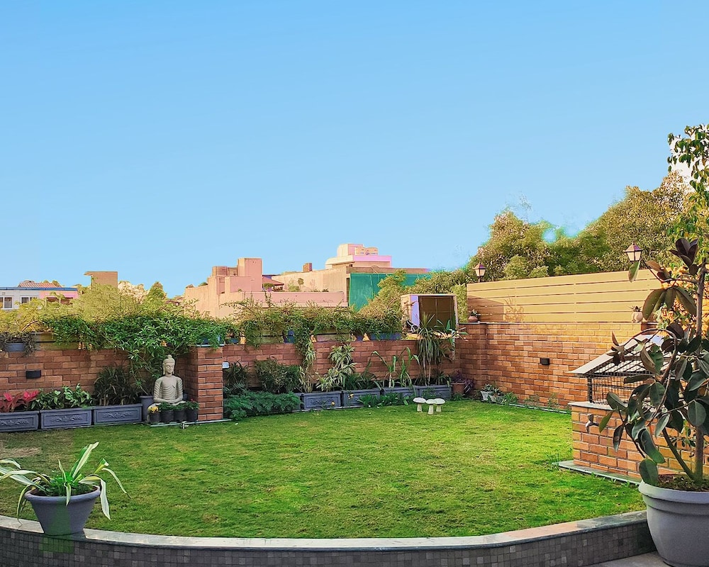 Hotel Vandana S Bed And Breakfast 43/50