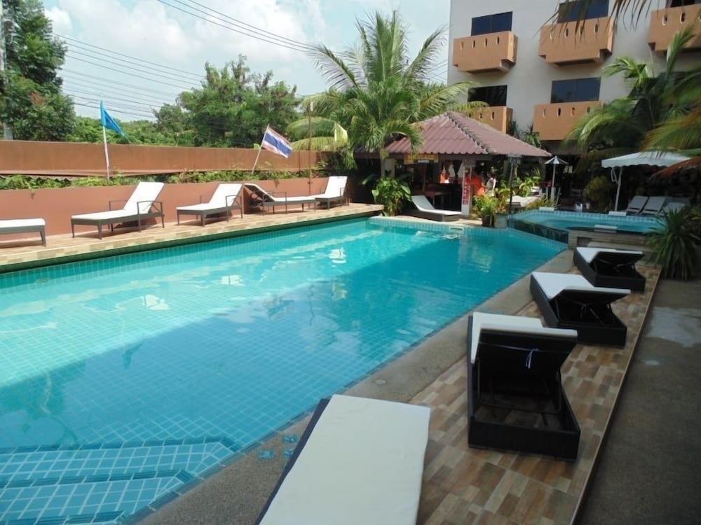 Akira Resort 37/45