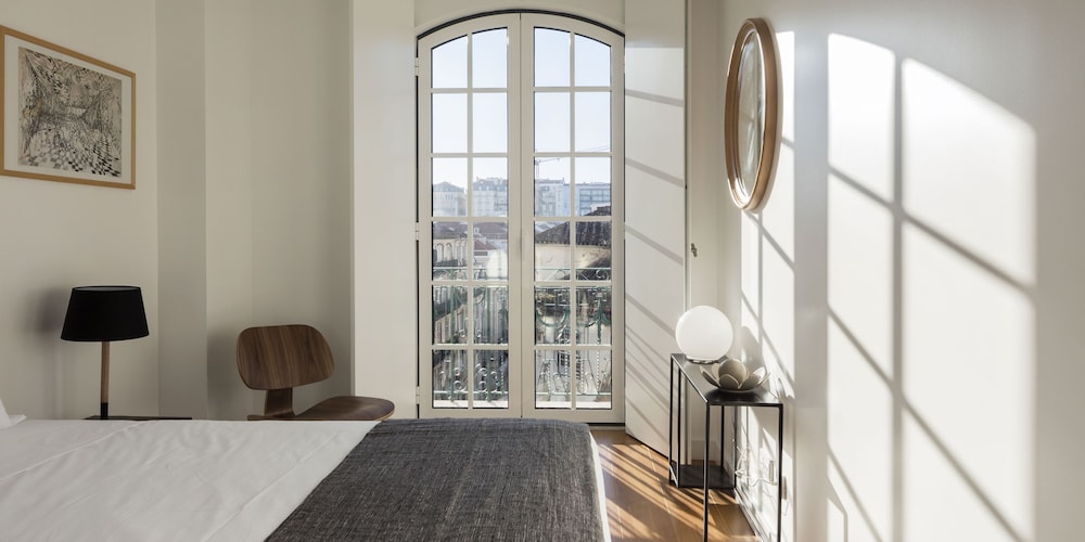 LISBON SERVICED APARTMENTS BAIXA CASTELO 39/74