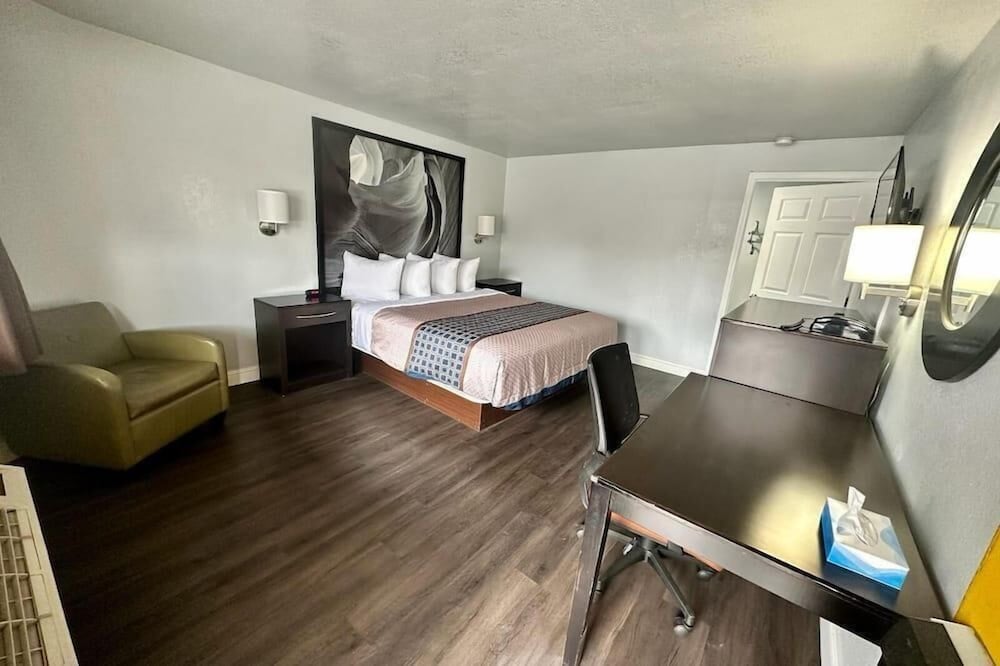 Canyon Inn Motel By Flagstaff Route-66 28/57