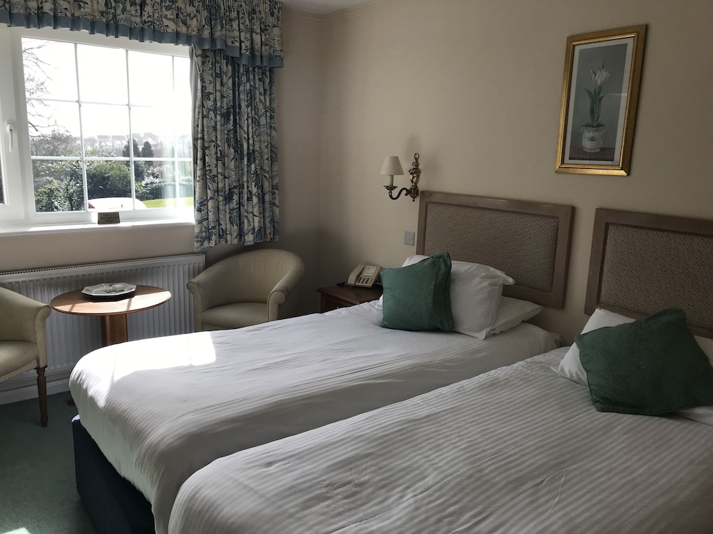 Penmere Manor Hotel 8/46