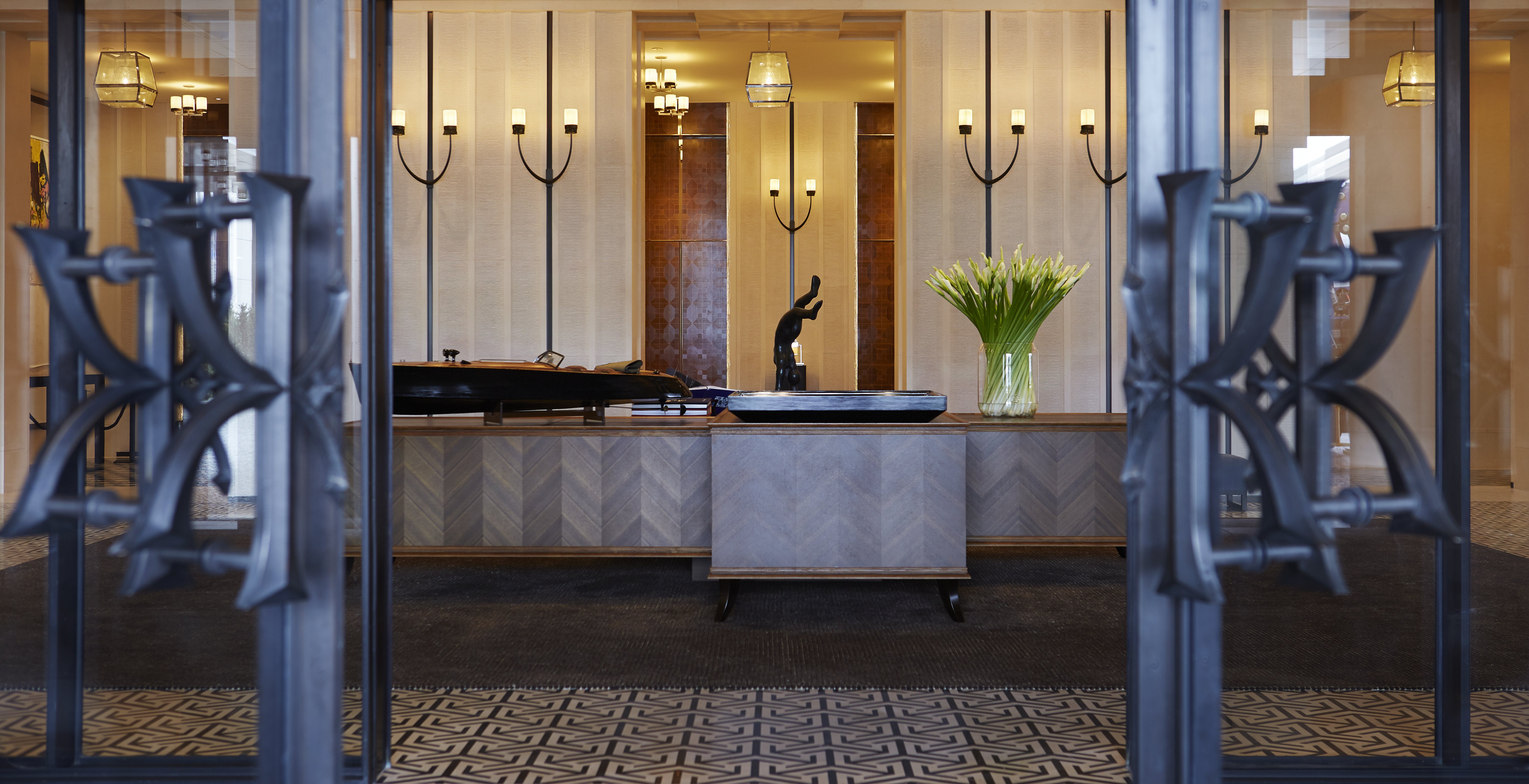 Rosewood Hong Kong 5/85