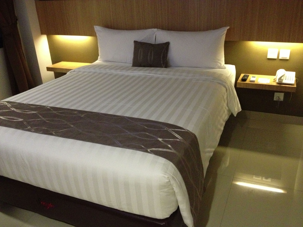 D'Cozie Hotel by Prasanthi 8/27