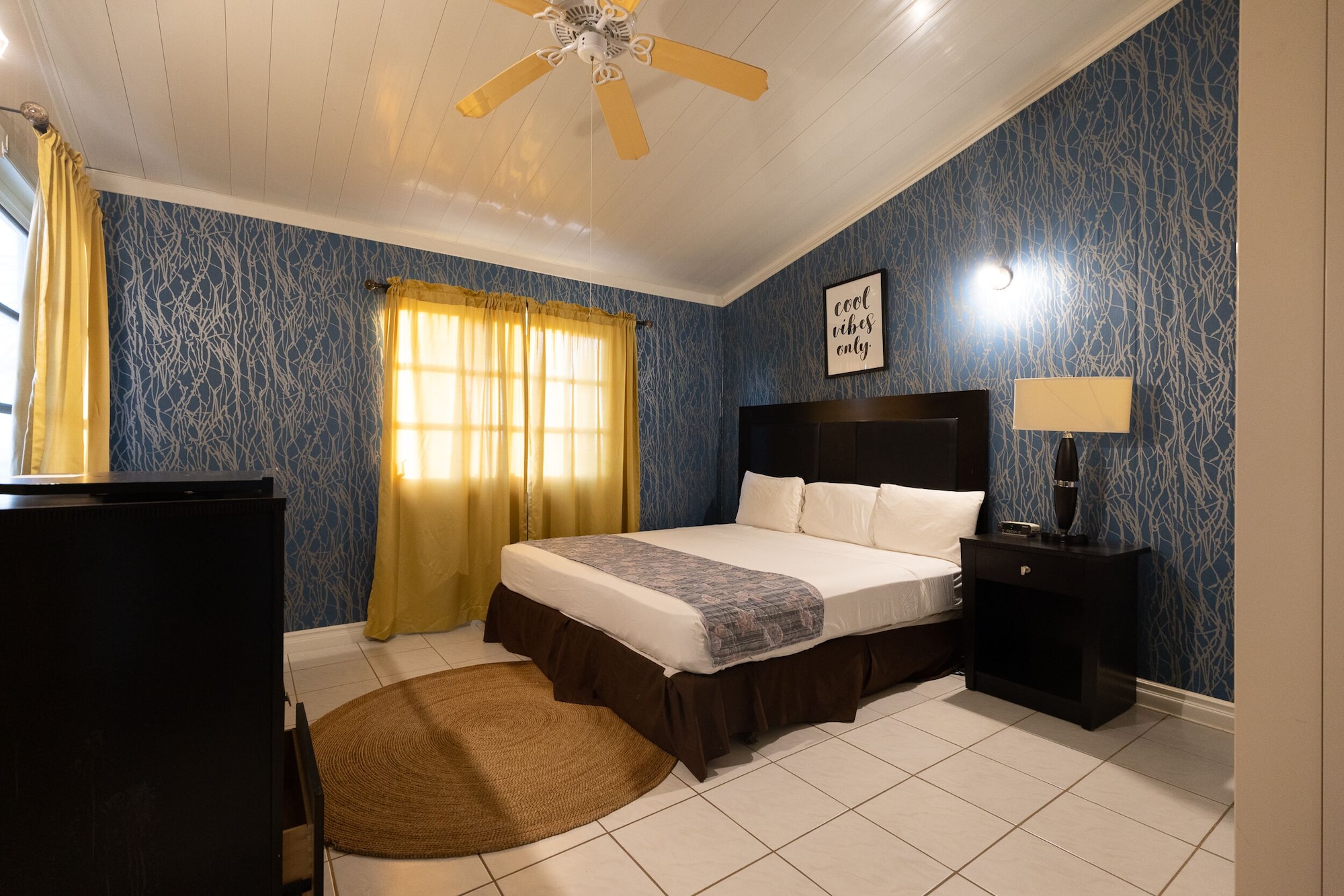 Deluxe, Suite, King Bed, Ocean View, Pool Access
