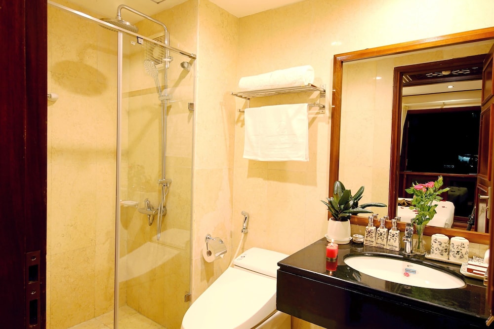Hanoi Nostalgia Hotel & Spa 58/64