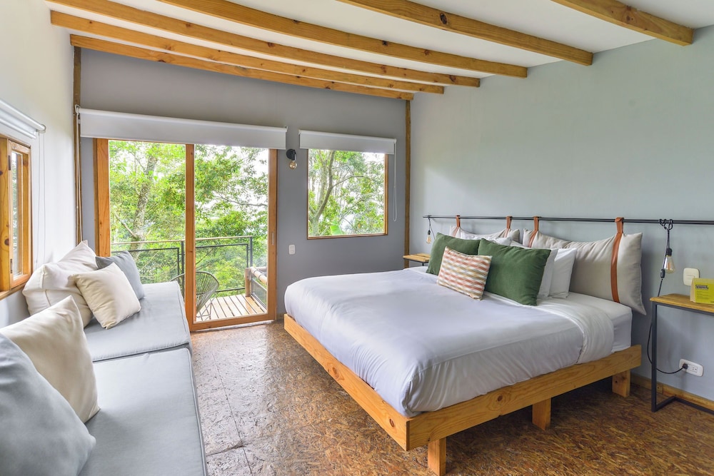 Hotel La Palma y El Tucan 4/50