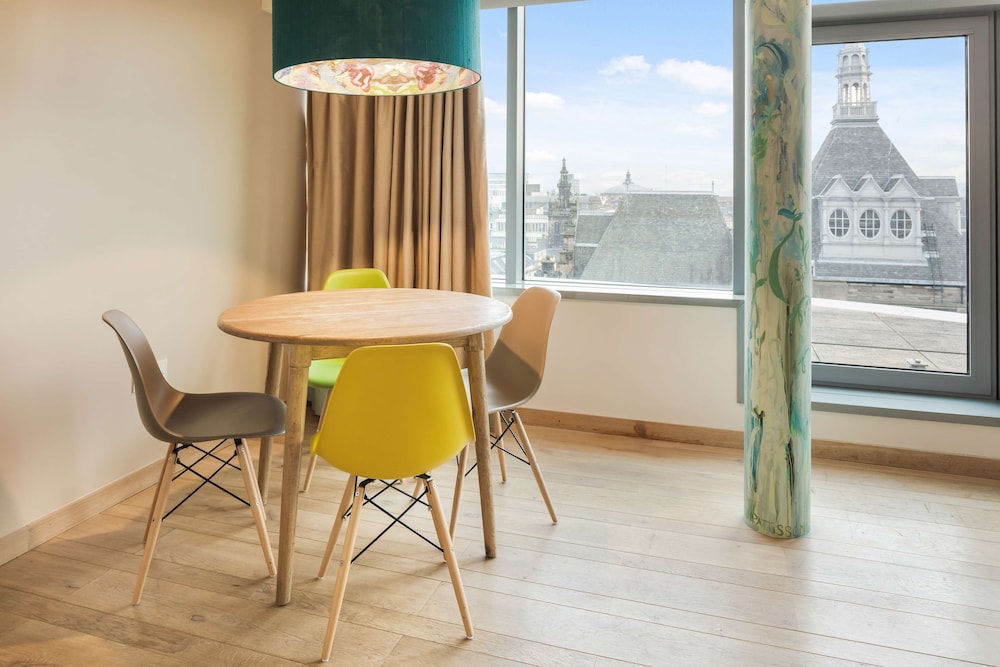 RADISSON COLLECTION HOTEL, ROYAL MILE EDINBURGH 22/50