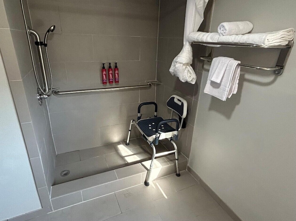 SureStay Studio by Best Western Rowland 40/41