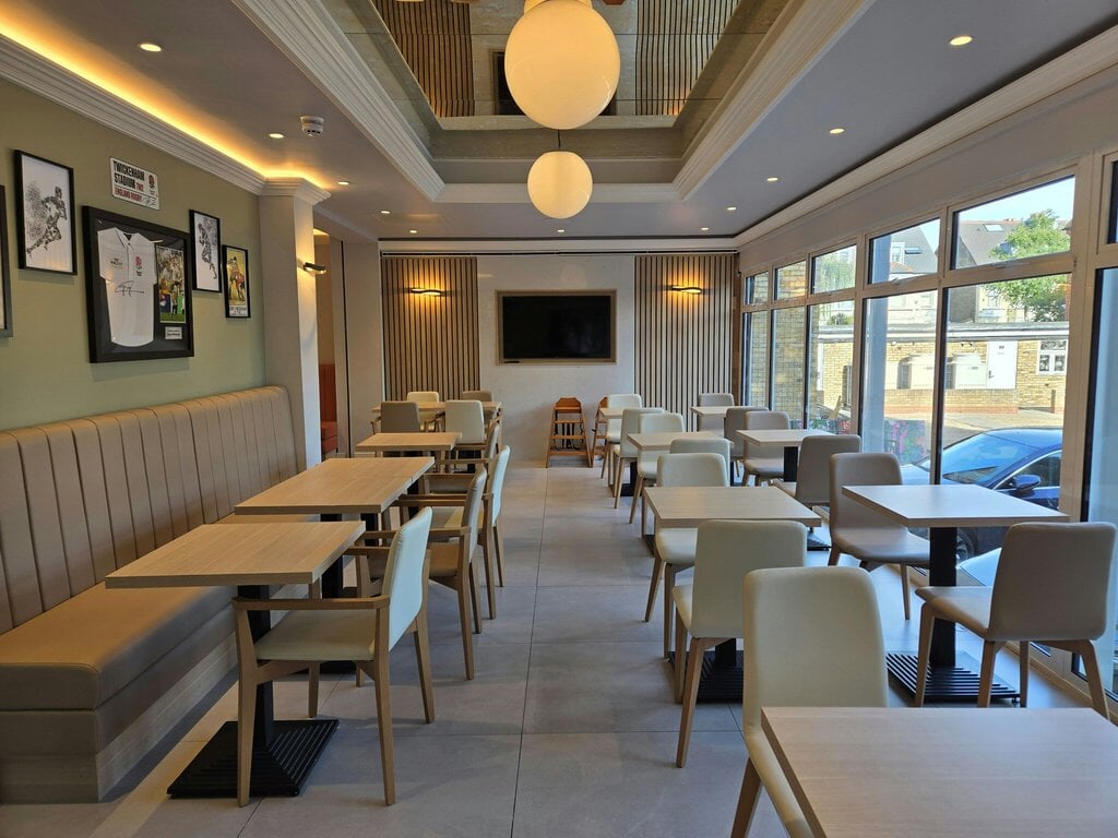 Spark by Hilton London Chiswick 3/5