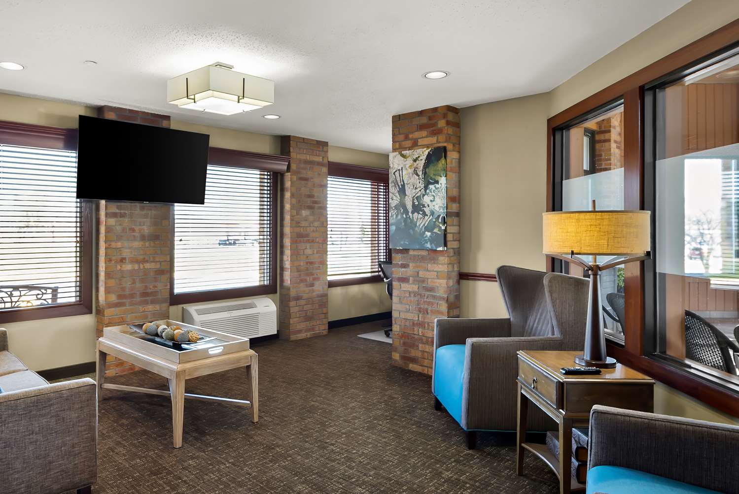 Best Western Lakewood Inn 29/37