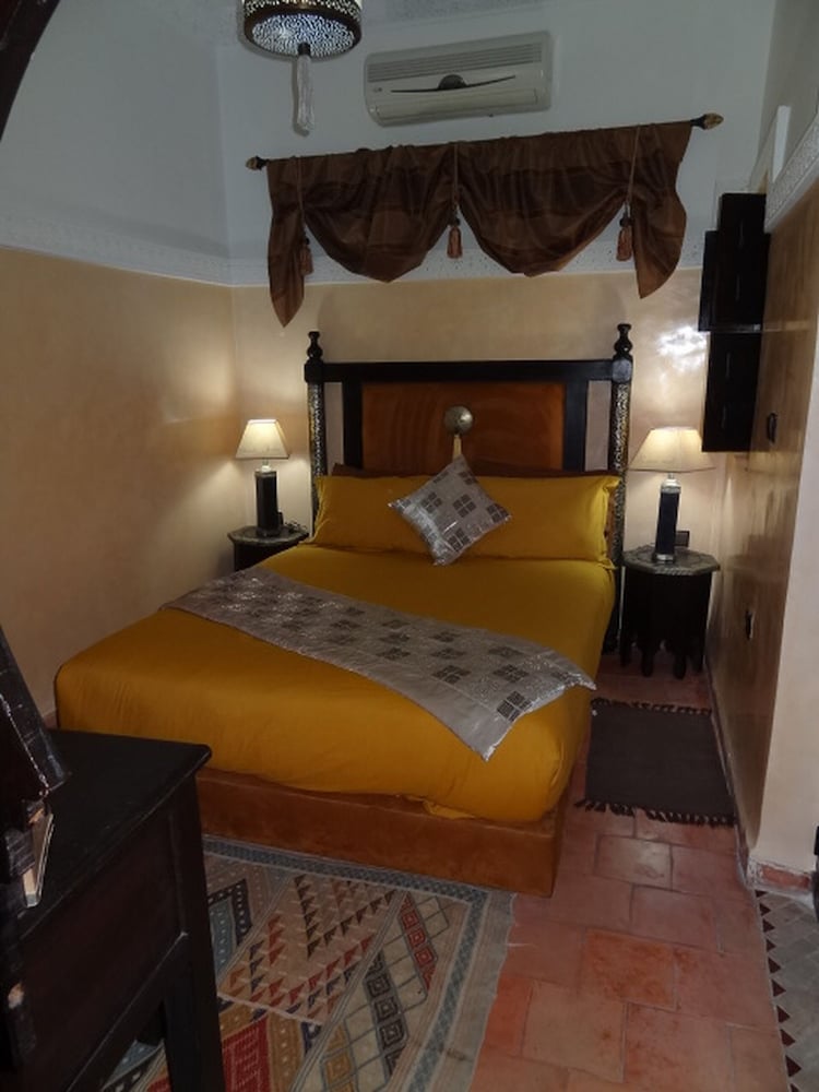 Riad Eloise 23/75
