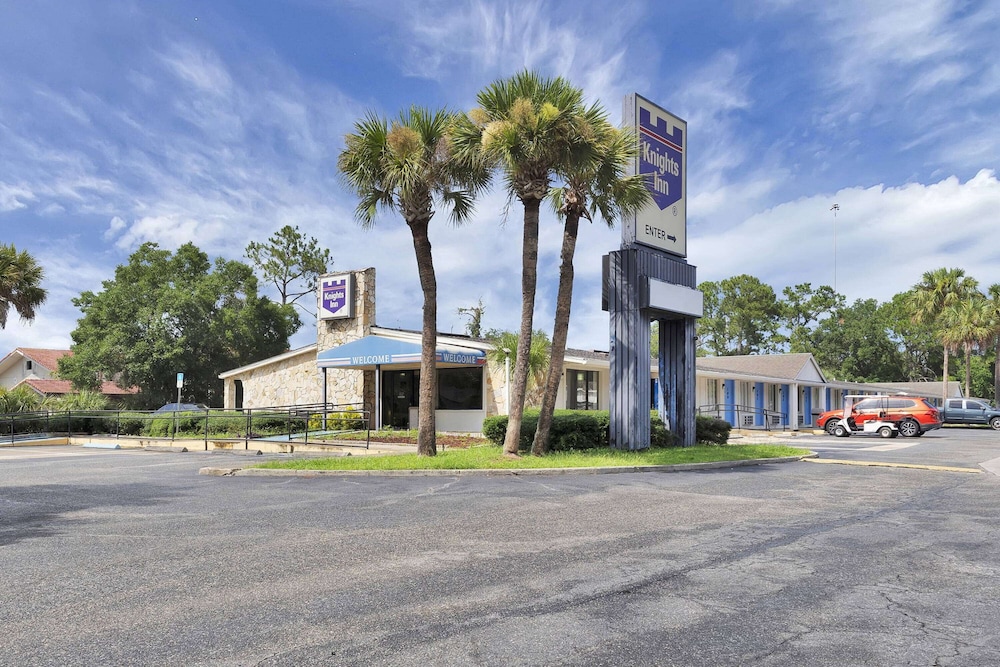 Knights Inn Jacksonville At Dix Ellis Trail 24/30