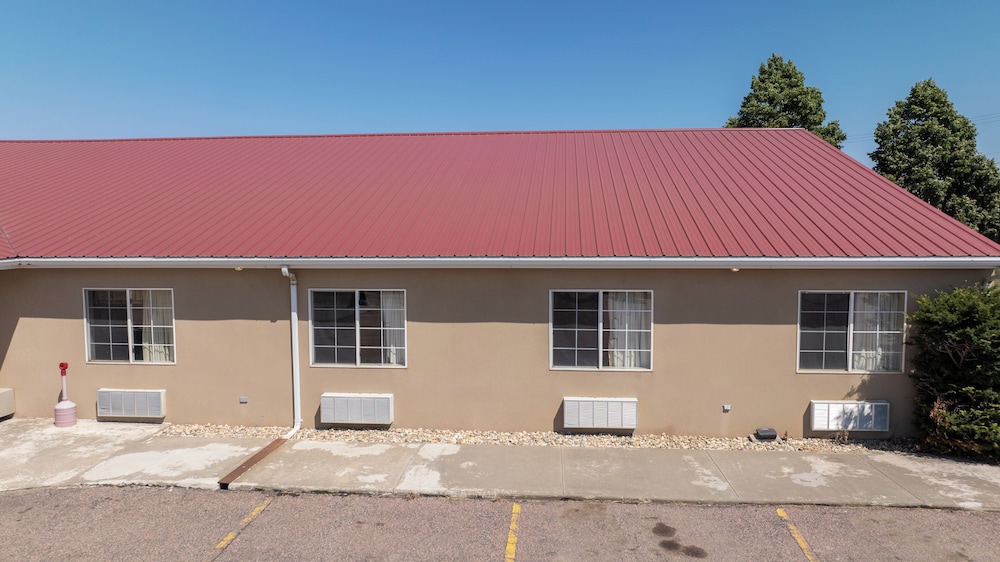 Westwood Inn & Suites Kimball I 90 1/50