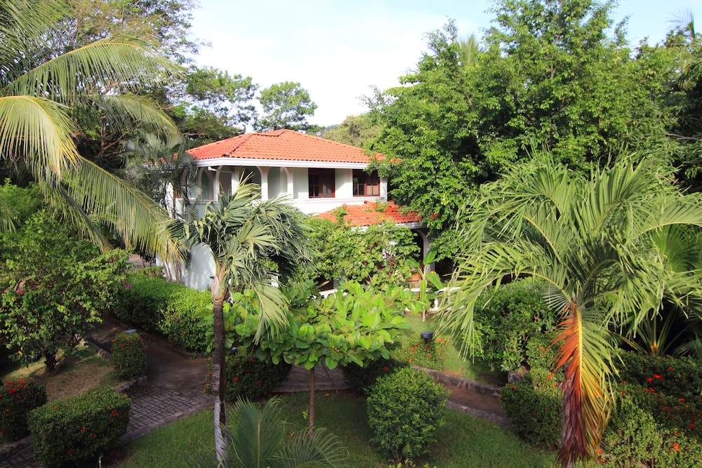 Villa Del Sueño 41/50