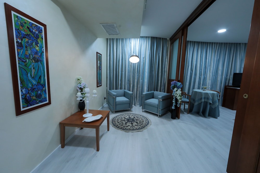 Edra Palace 25/75