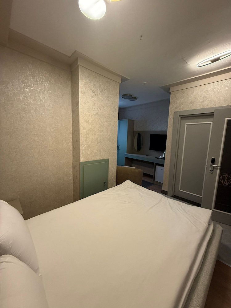 Latifoglu Hotel 16/50