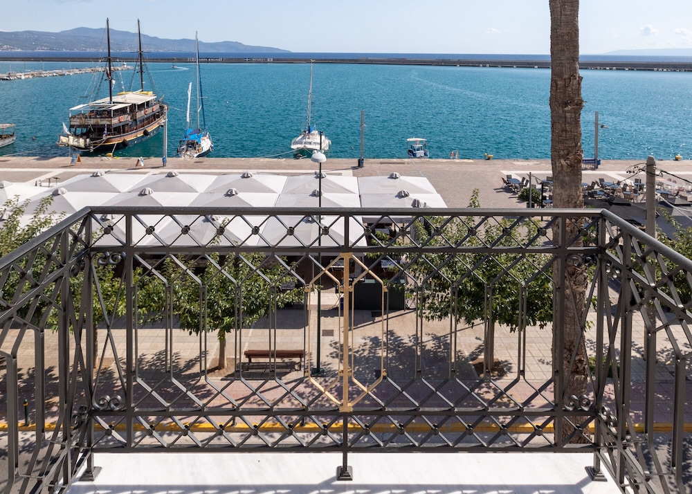 Grand Hotel Kalamata 42/50