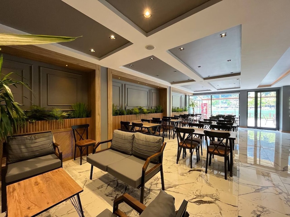 Poyraz Hotel 35/50