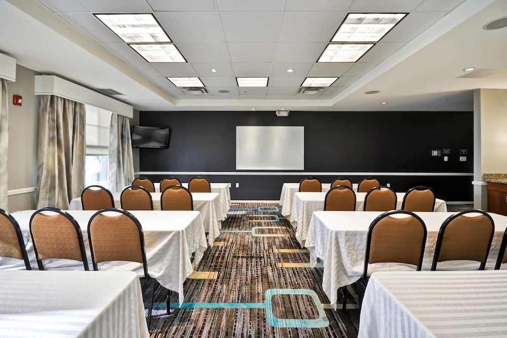 Residence Inn by Marriott St. Louis O Fallon 43/46