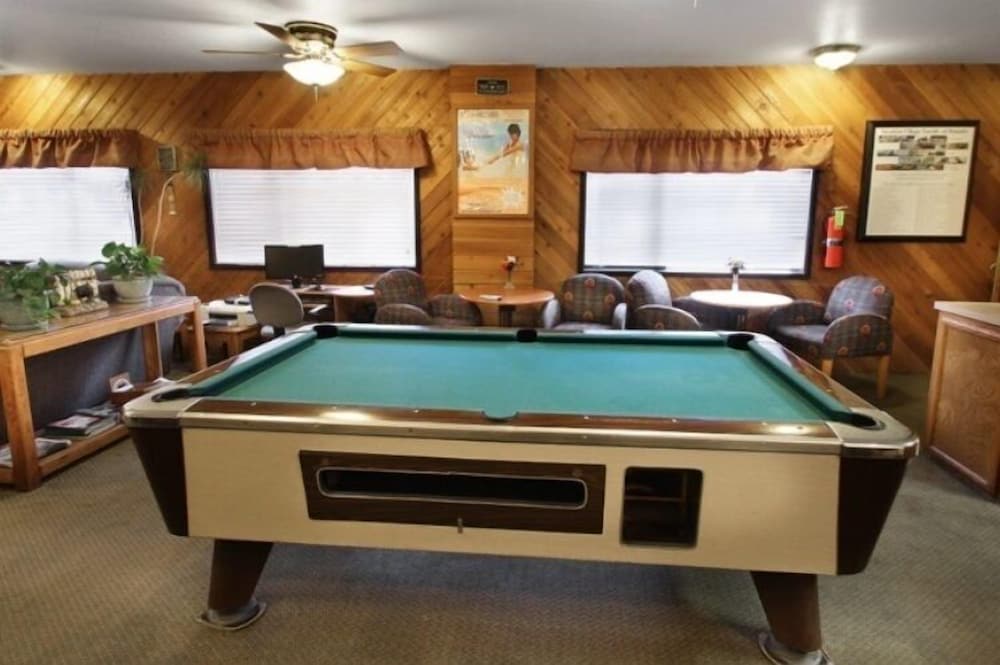 Getaways at Snow Lake Lodge 18/50