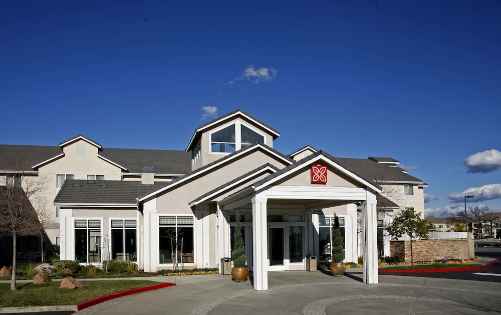 Hilton Garden Inn Roseville 5/50