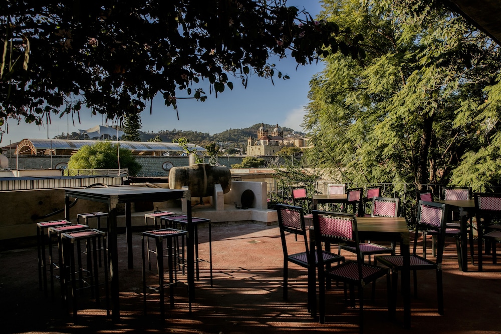 Agrado Guest House 43/56