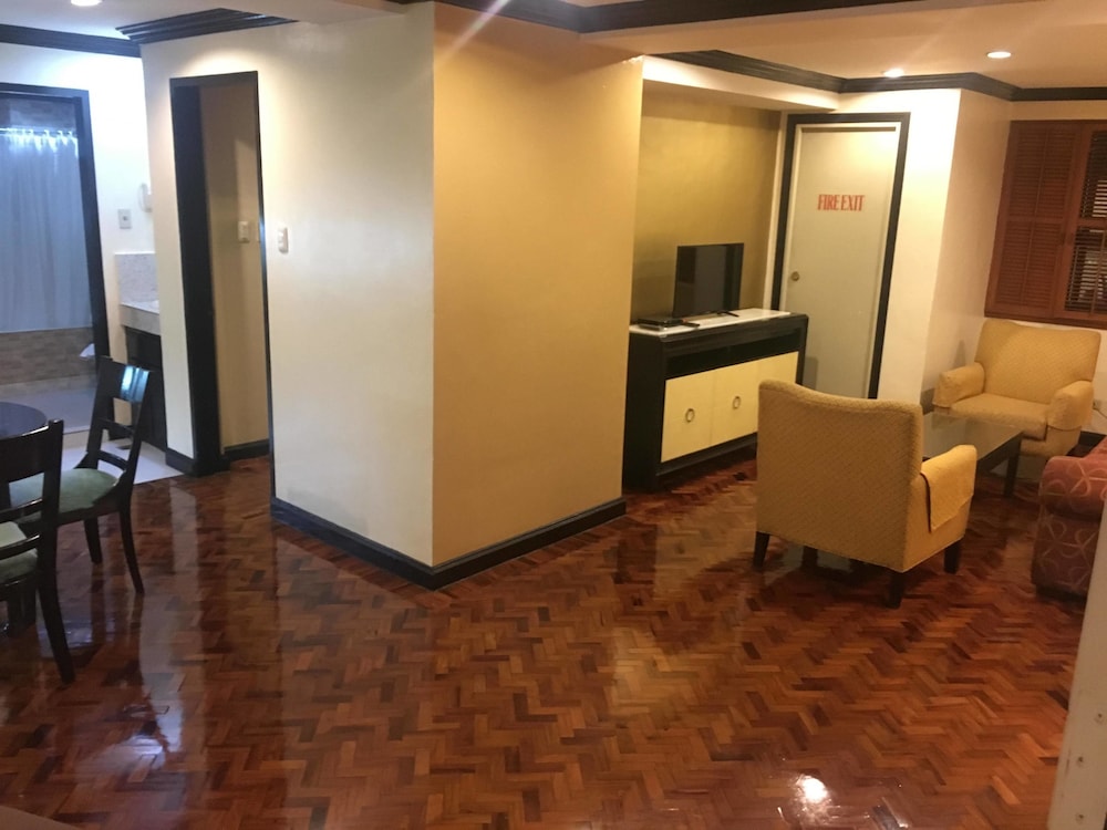 Lourdes Family Suites Makati powered by Cocotel 29/41