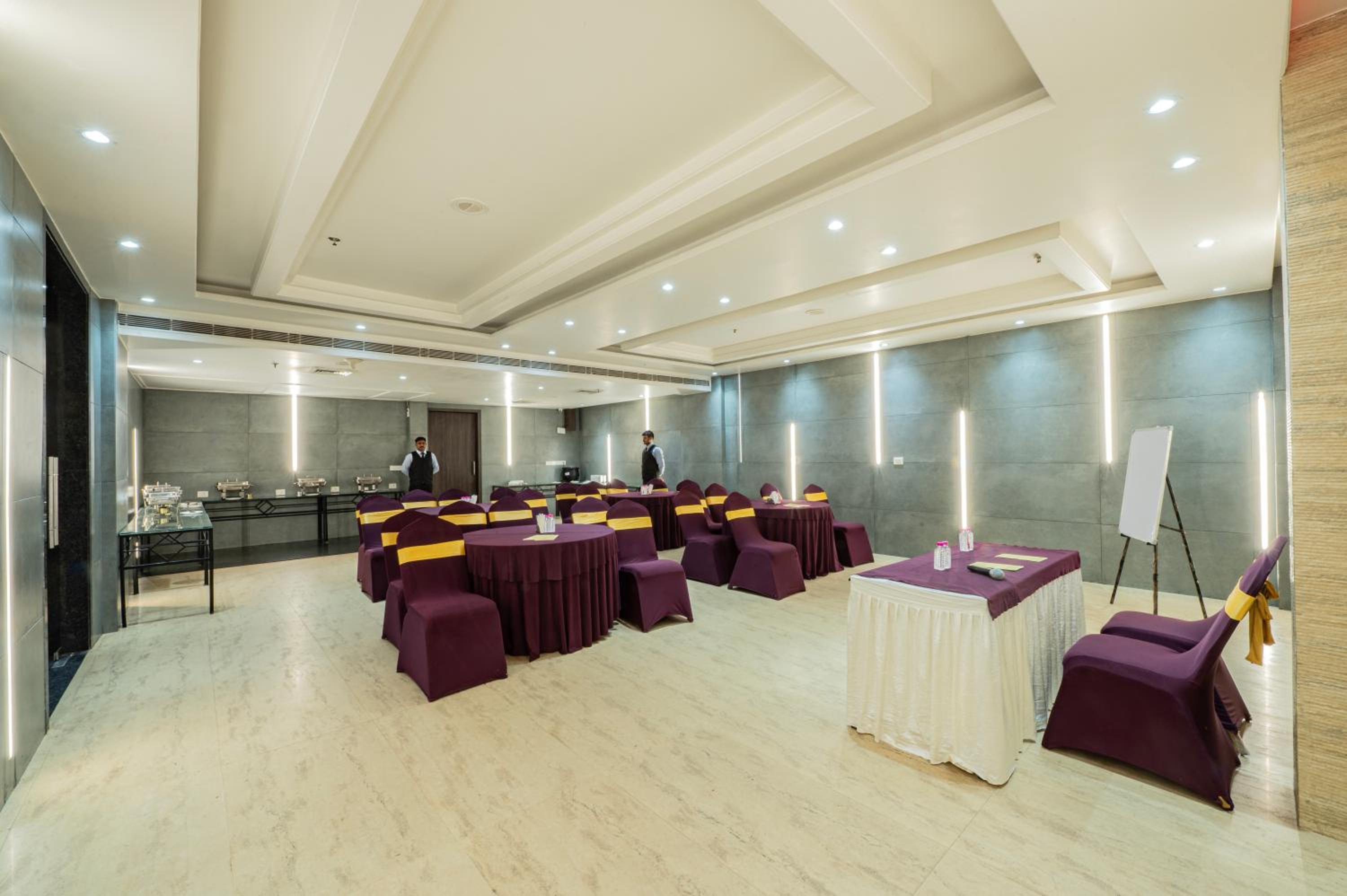 Taj Vilas 38/60