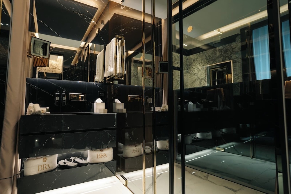 Bra Hotel 28/47