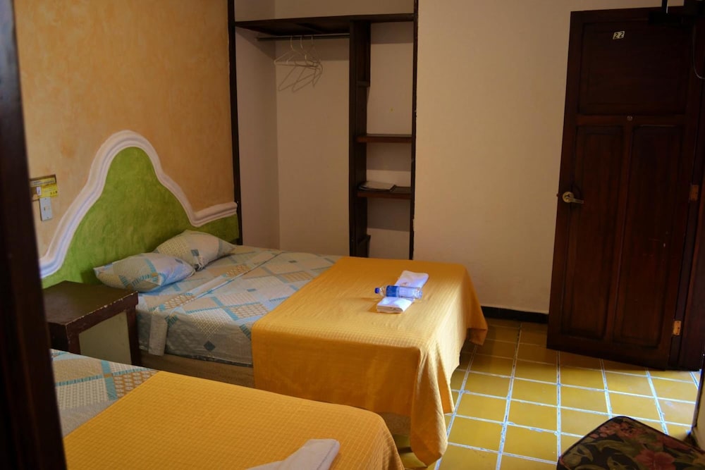 Villa Florencia Centro Hotel 36/58