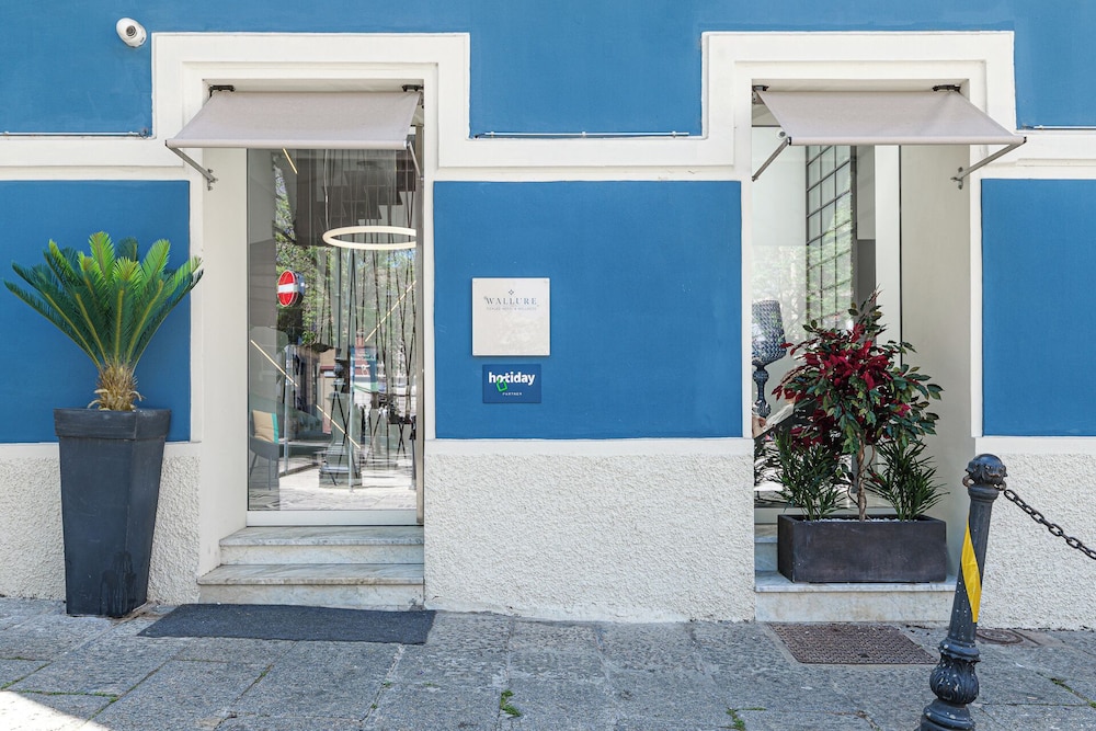 Kkult Boutique Hotel 51/57