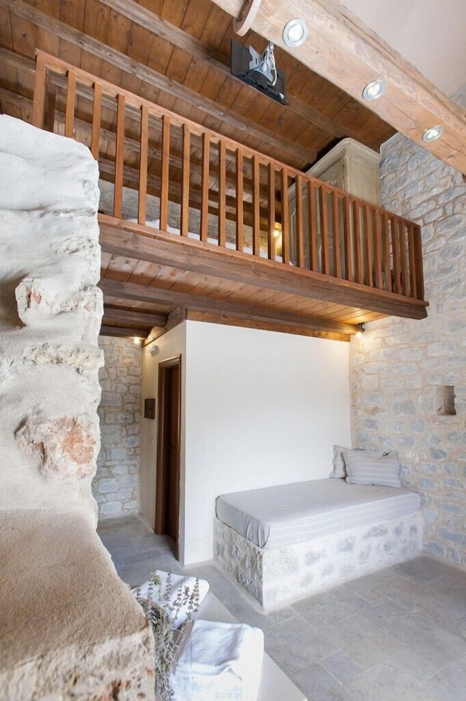 Petra Kai Fos Boutique Hotel And Spa 28/32