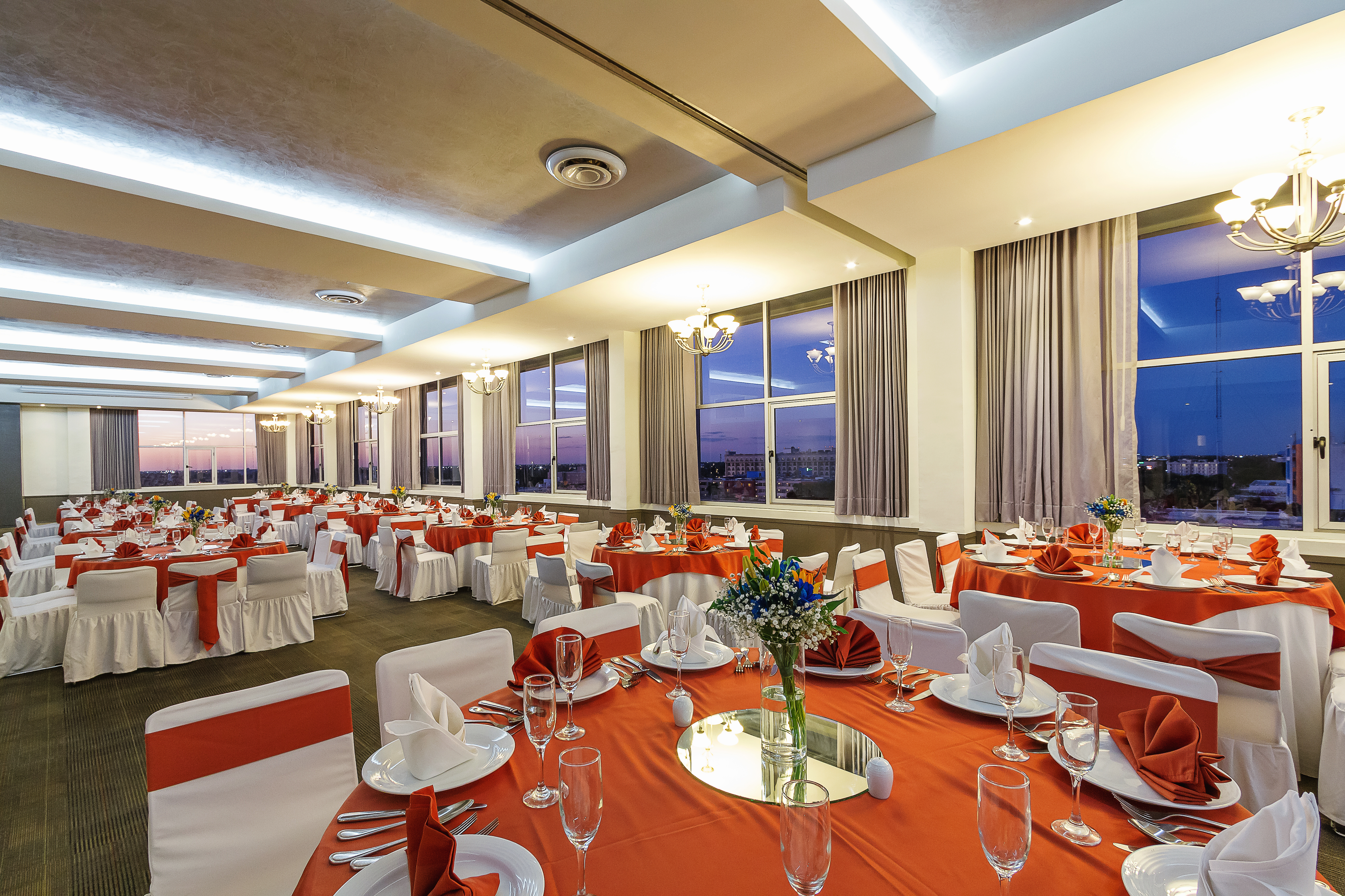 restaurant cafeteria