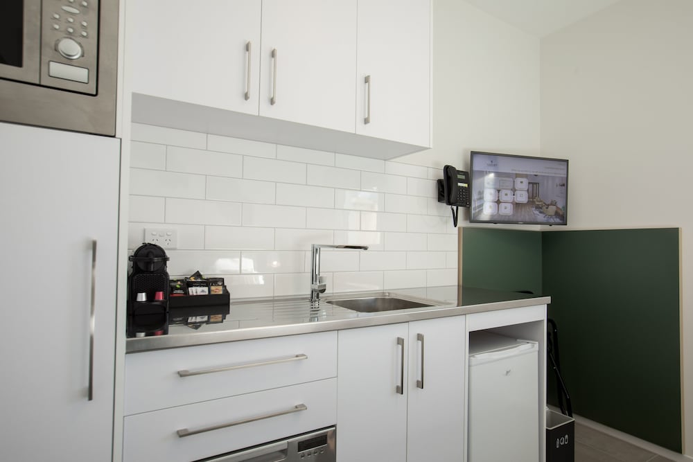 Sojourn Apartment Hotel Riddiford Street Limited 54/54