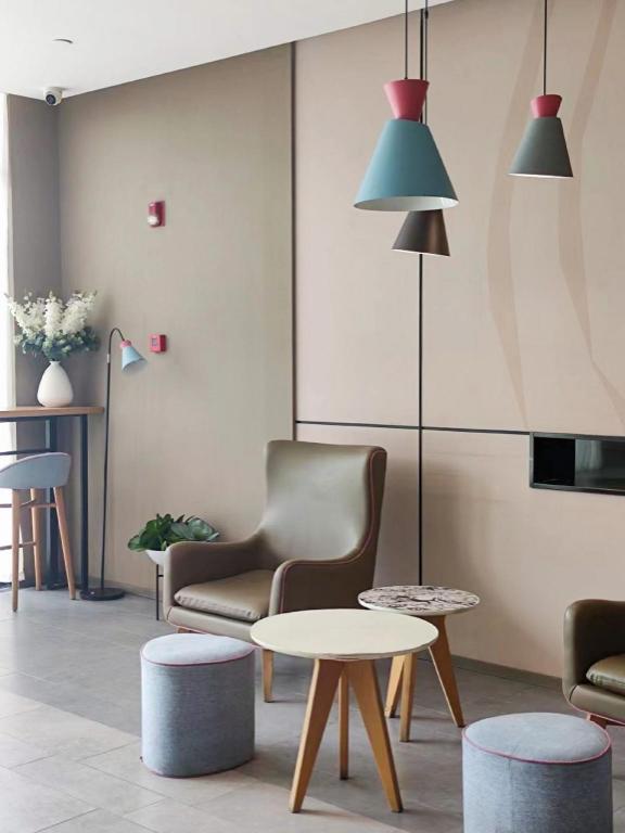 Home Inn Neo (Shanghai Songjiang Songwei North Road Branch) 44/54