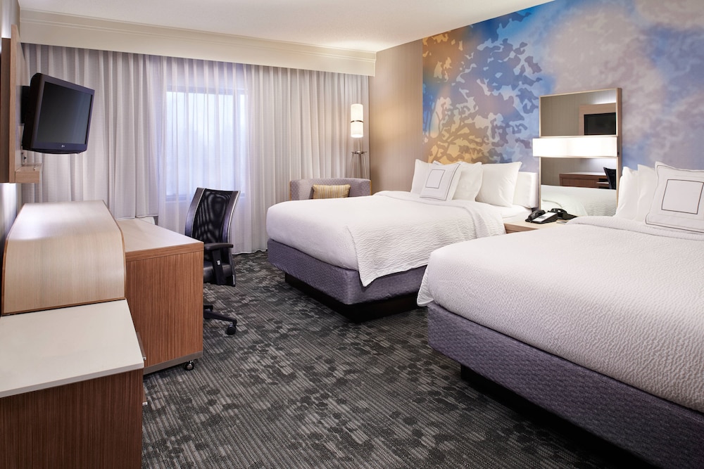 Courtyard By Marriott Toledo Rossford Perrysburg 9/43