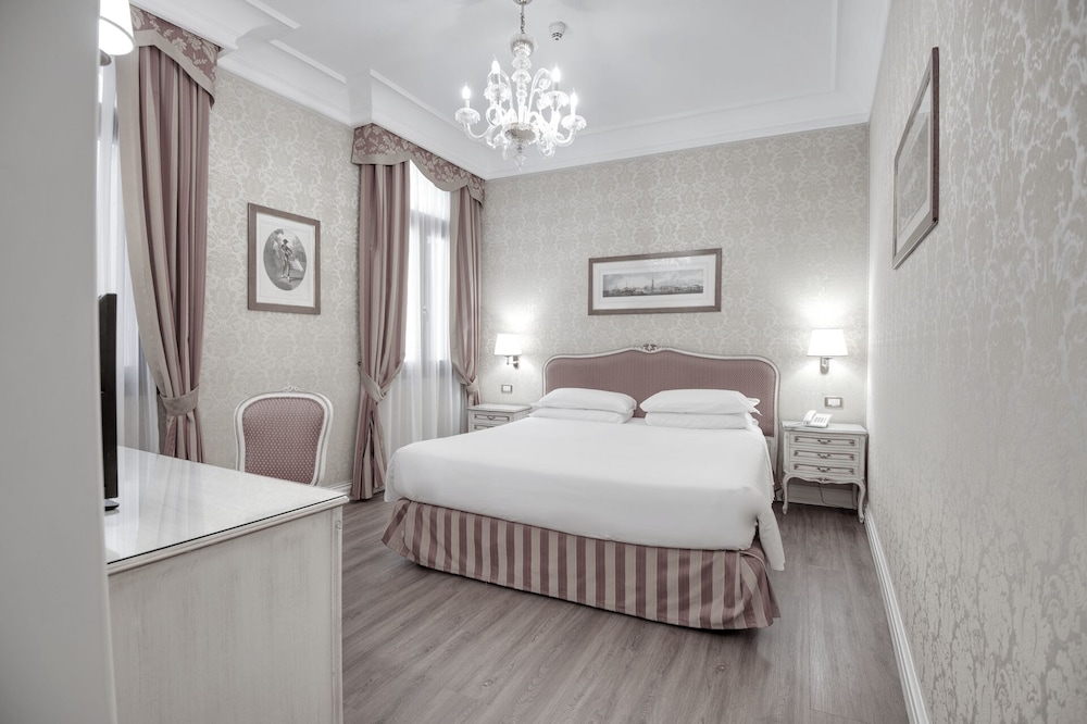 ROOM ASSIGNED ON ARRIVAL, ANNEX
