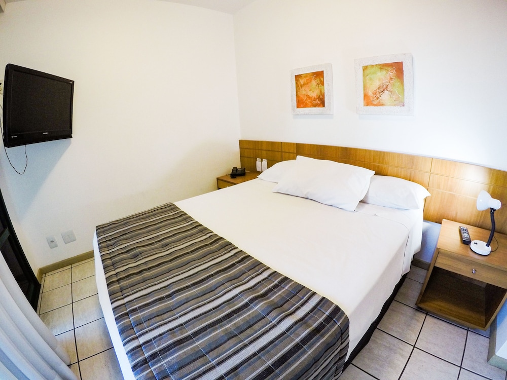 DELUXE, QUEEN BED