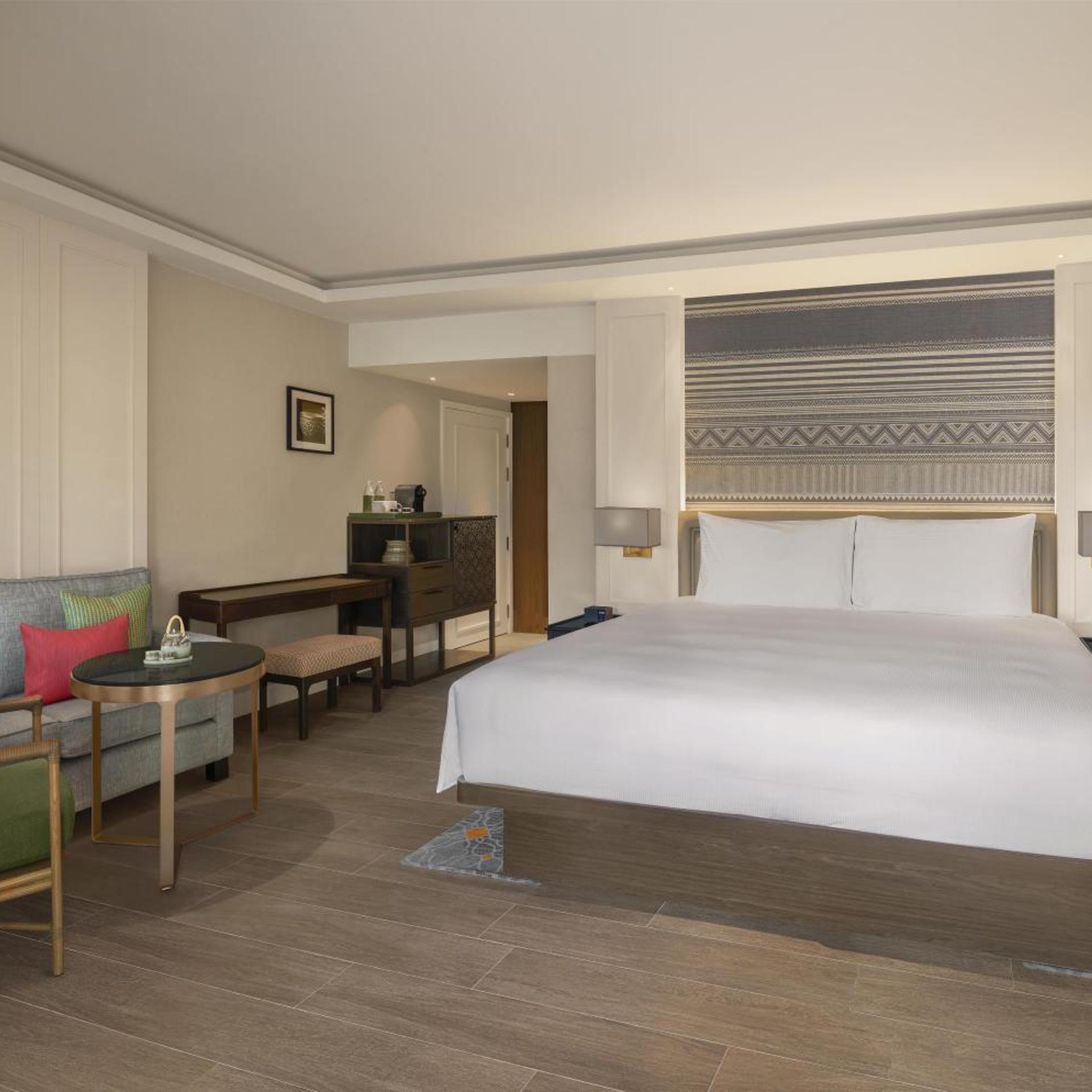 Deluxe, Suite, King Bed, Private Garden, Terrace