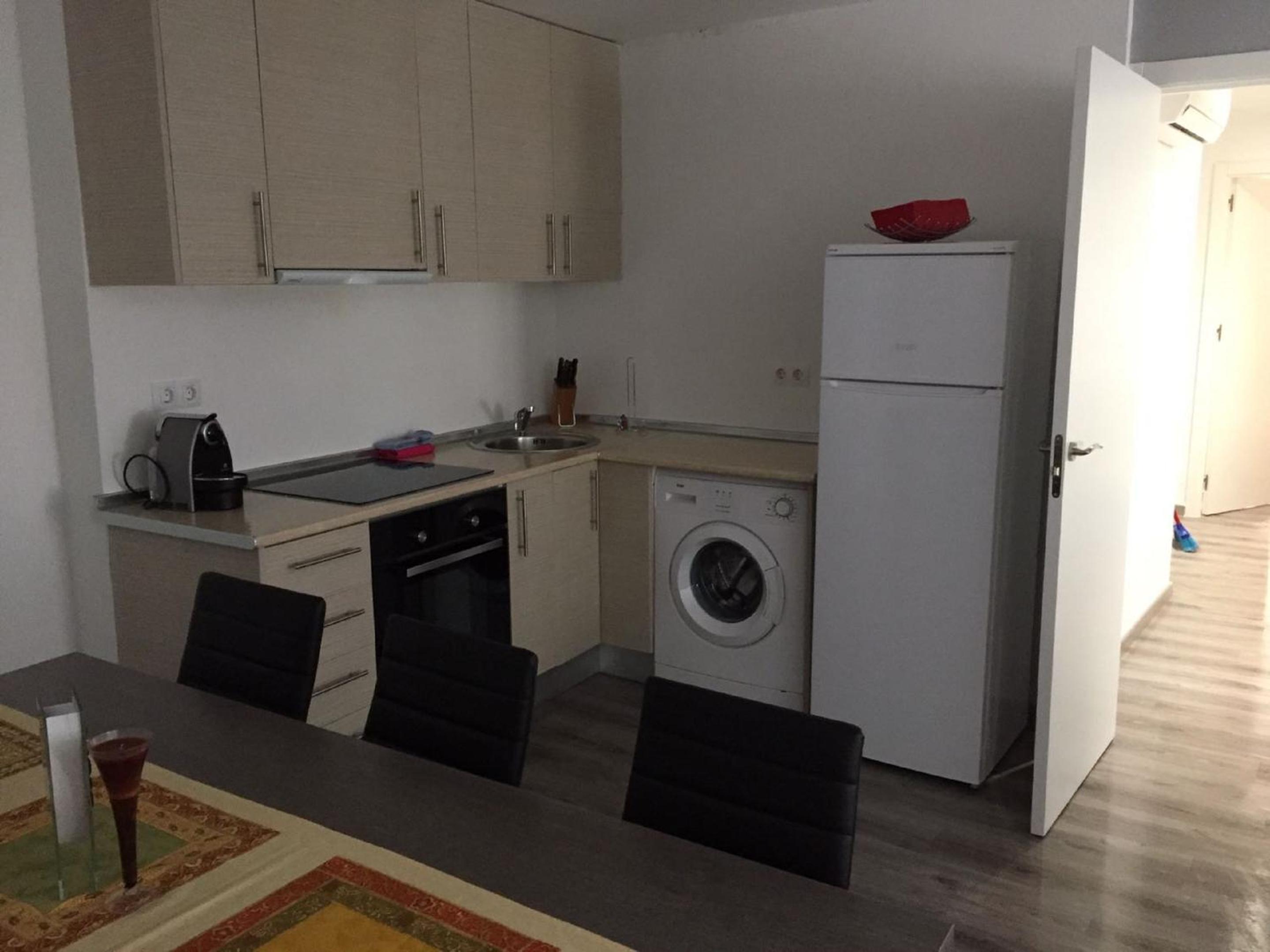 Sm Apartments Station 3/45