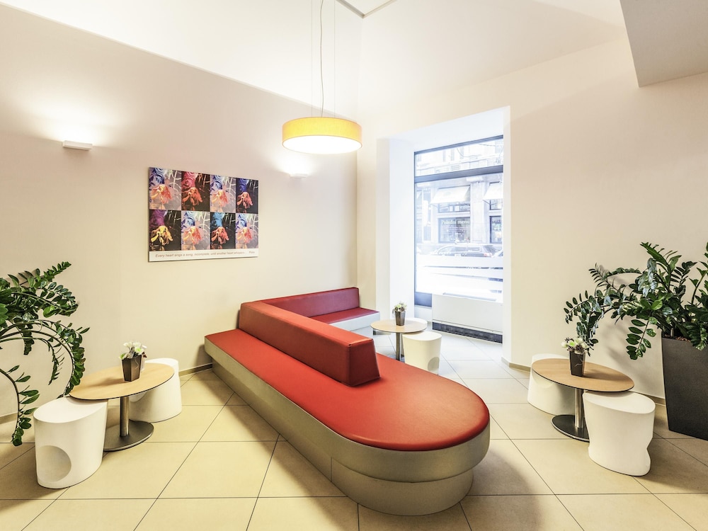 Ibis Praha Old Town 48/70